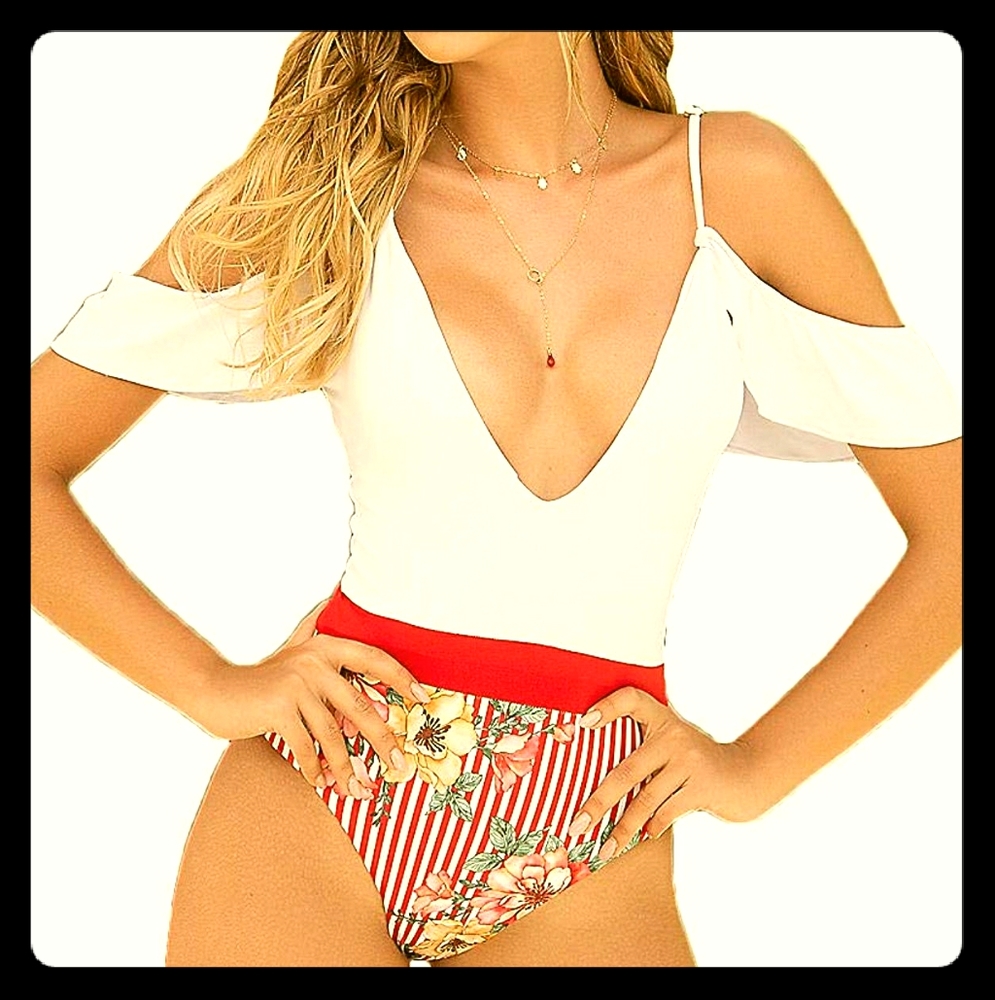 Mapale style 6997 white flower stripe one piece su